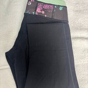 Lululemon Black Full-Length Leggings Floral Waistband | Size 4